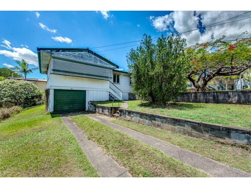 11 Kingaroy St, Stafford Heights QLD 4053