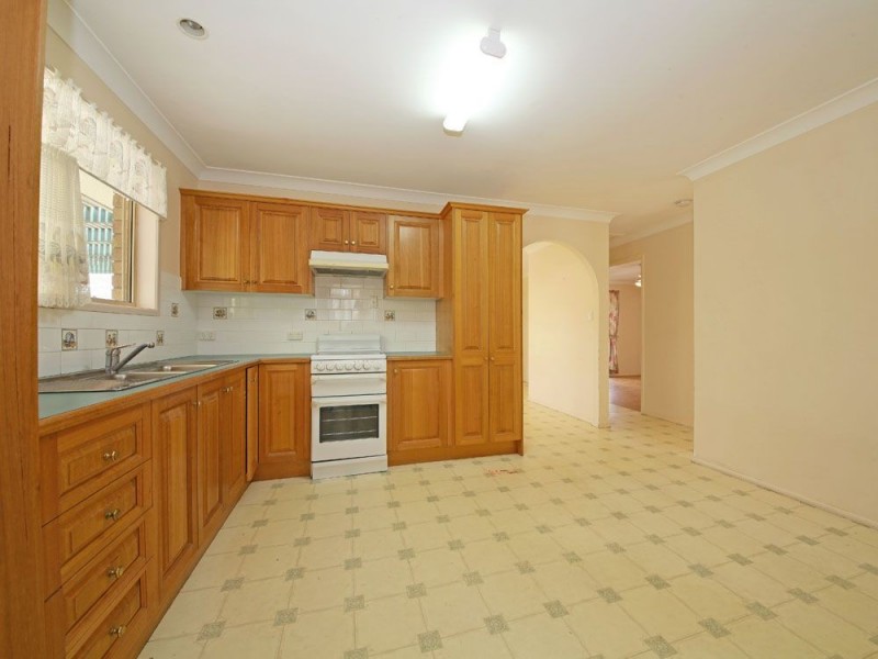 8 Lyndal Court, Morayfield QLD 4506