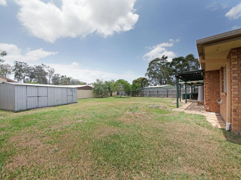 8 Lyndal Court, Morayfield QLD 4506