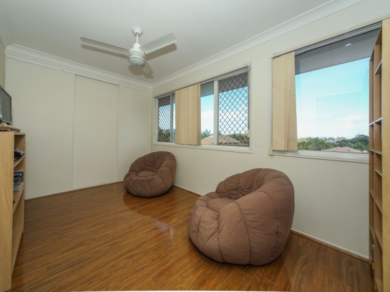 1/97 Edmund Rice Drive, Southport QLD 4215