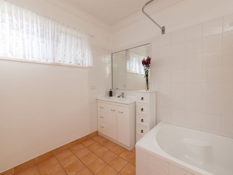 30 Macarthur Cres, Slacks Creek QLD 4127