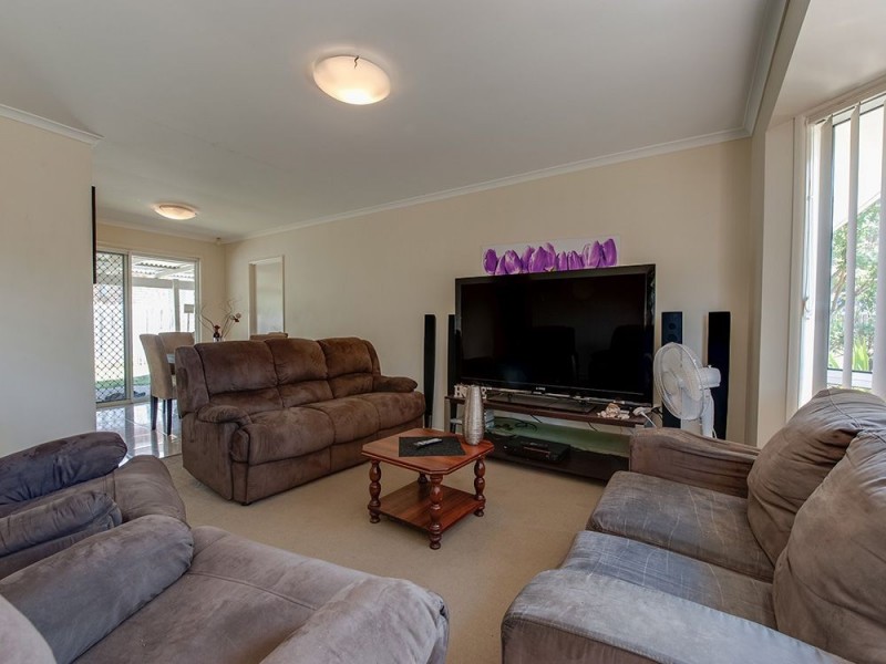 4 Warren Court, Loganlea QLD 4131