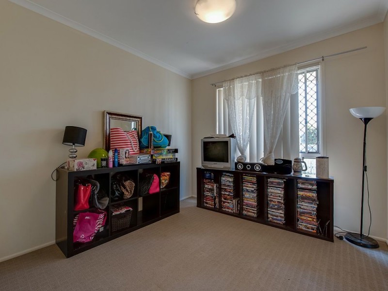 4 Warren Court, Loganlea QLD 4131