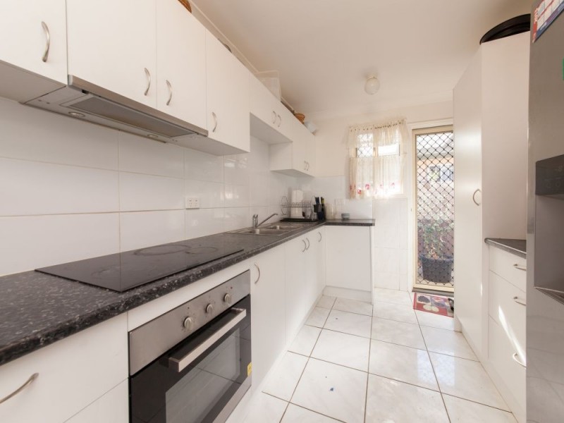 2 George Street, Kingston QLD 4114