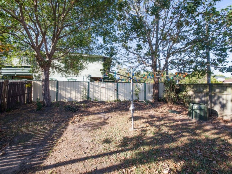 2 George Street, Kingston QLD 4114