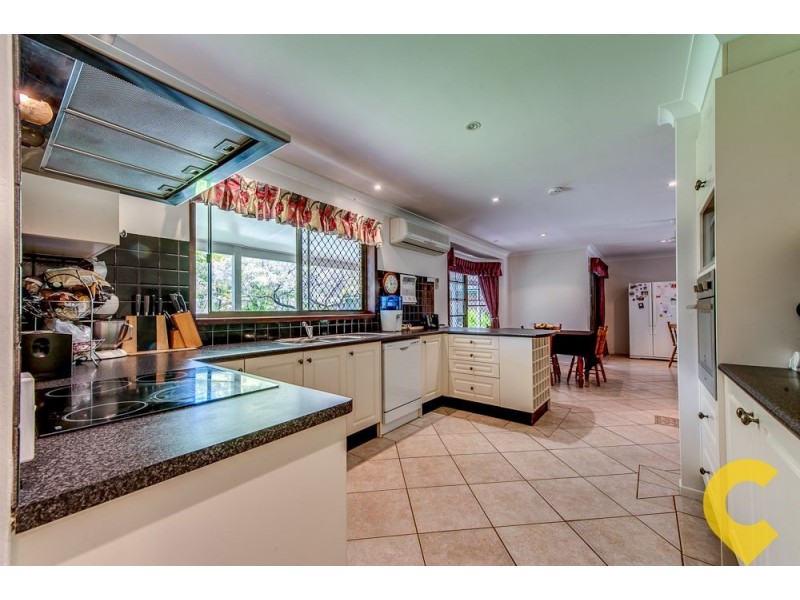 11 Lilley Road, Cashmere QLD 4500