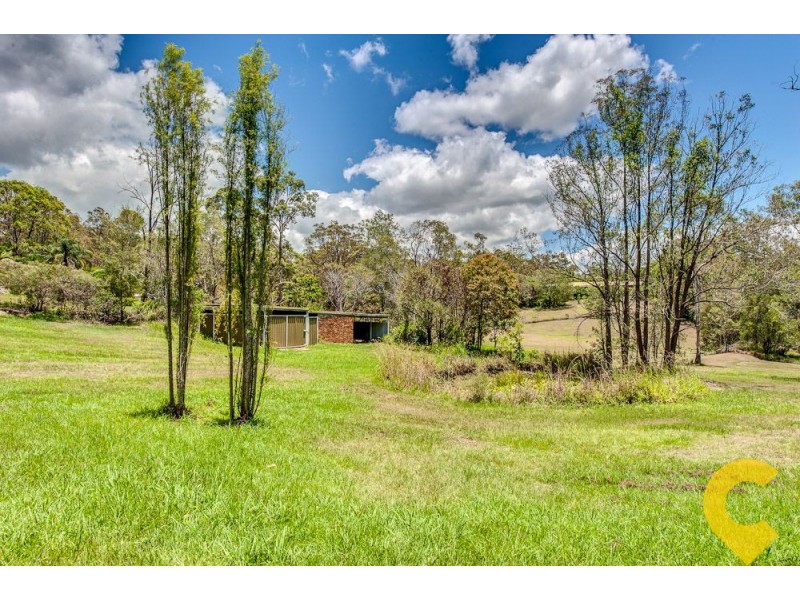 11 Lilley Road, Cashmere QLD 4500