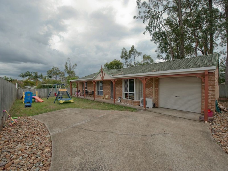 13 Beetson Court, Eagleby QLD 4207