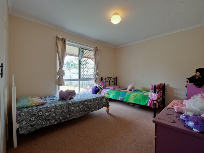 13 Beetson Court, Eagleby QLD 4207