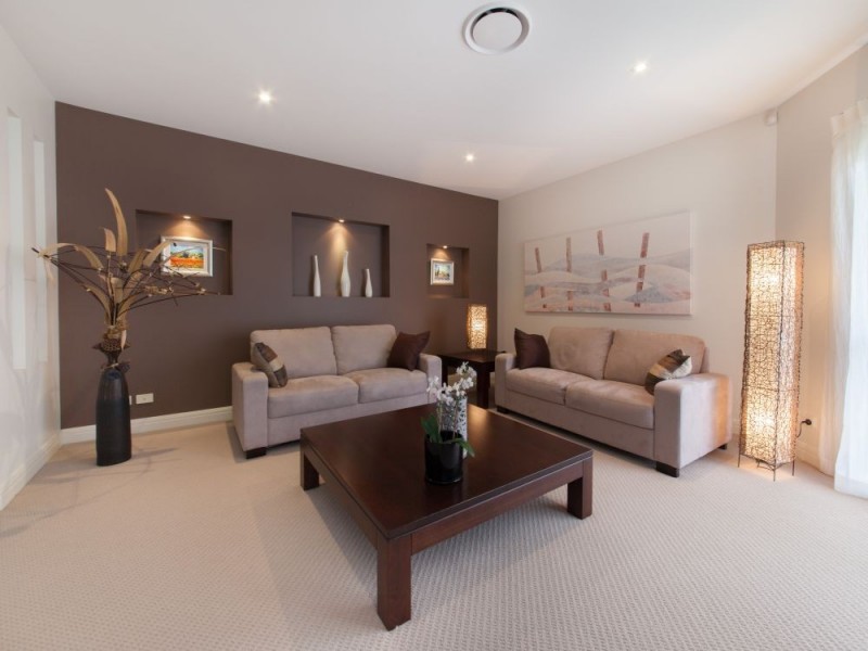 10 Sandalwood Close, Mackenzie QLD 4156