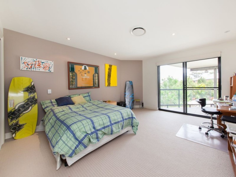 10 Sandalwood Close, Mackenzie QLD 4156