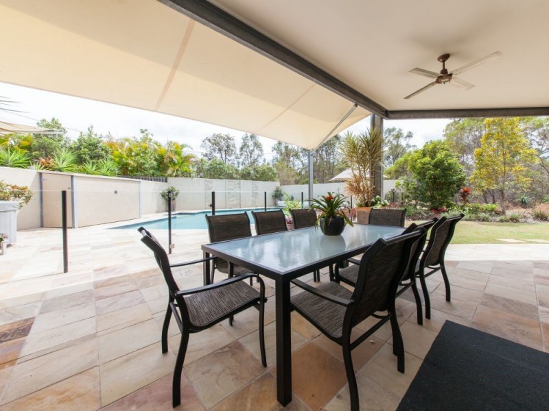 10 Sandalwood Close, Mackenzie QLD 4156