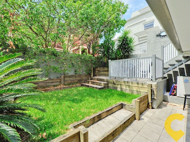 11 Isaac Street, Spring Hill QLD 4000