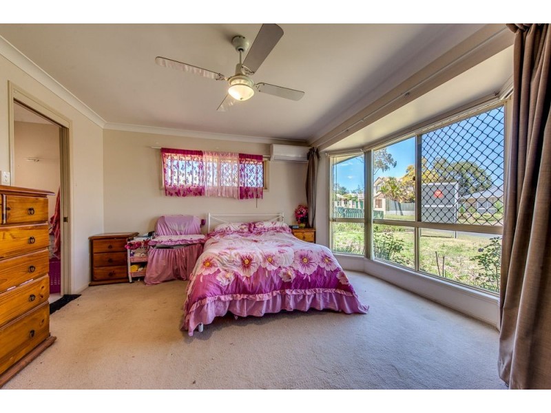 21 Falvey Crescent, Goodna QLD 4300