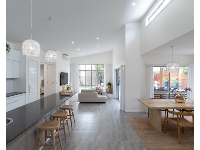 40 Sovereign Circuit, Pelican Waters QLD 4551