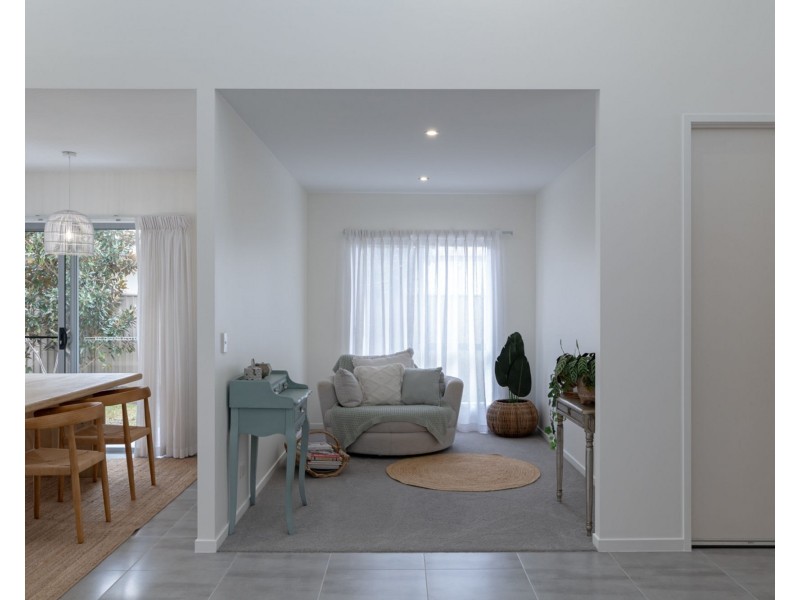 40 Sovereign Circuit, Pelican Waters QLD 4551