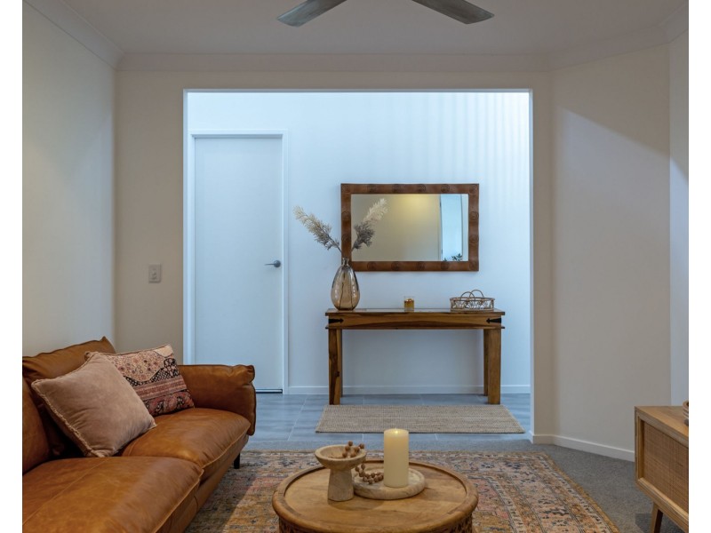 40 Sovereign Circuit, Pelican Waters QLD 4551