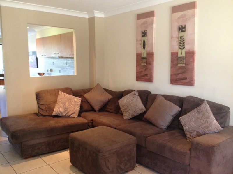 2/12 Cosgrove Avenue, Annerley QLD 4103