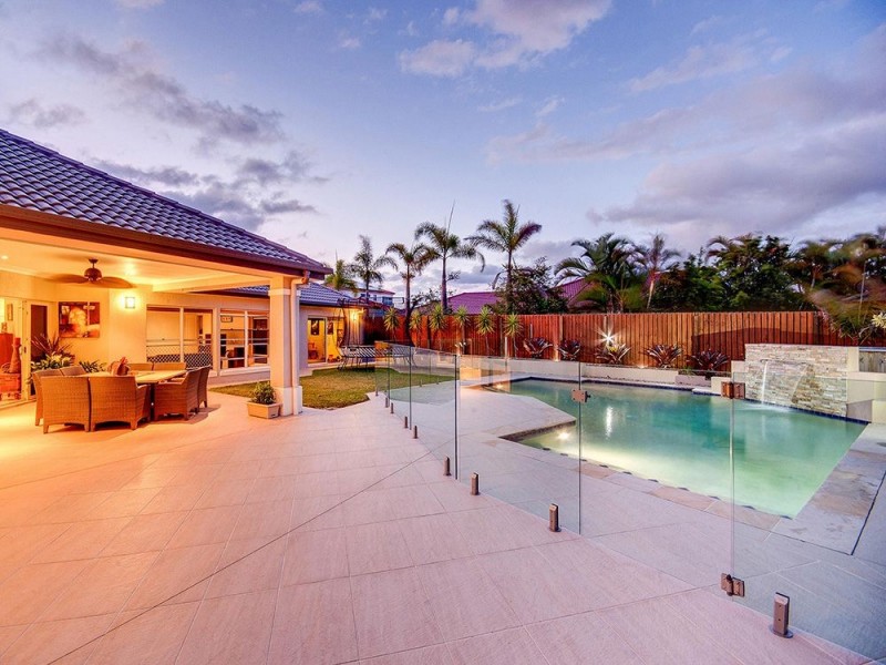 17 Harlow Place, Mcdowall QLD 4053