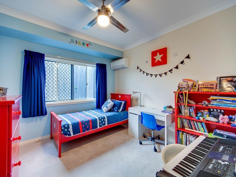 17 Harlow Place, Mcdowall QLD 4053