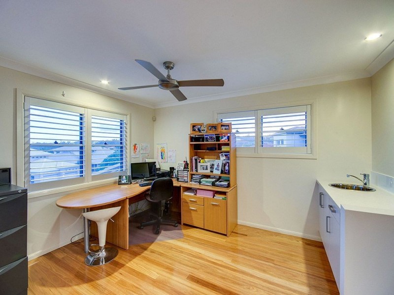 17 Harlow Place, Mcdowall QLD 4053