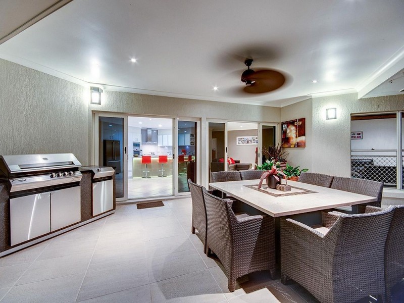 17 Harlow Place, Mcdowall QLD 4053