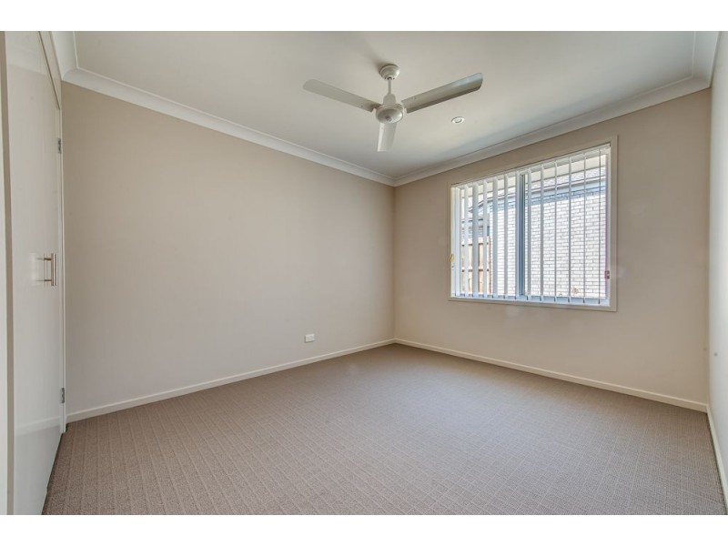 81 Valentine Cct, Augustine Heights QLD 4300