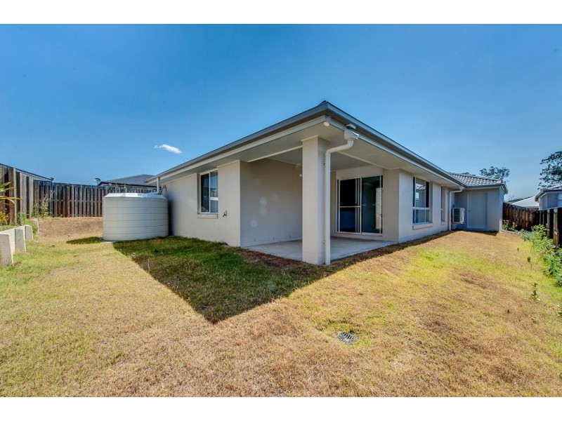 81 Valentine Cct, Augustine Heights QLD 4300