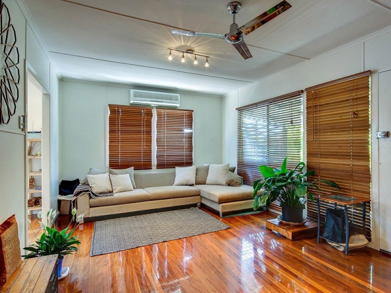 99 Kirby Road, Aspley QLD 4034