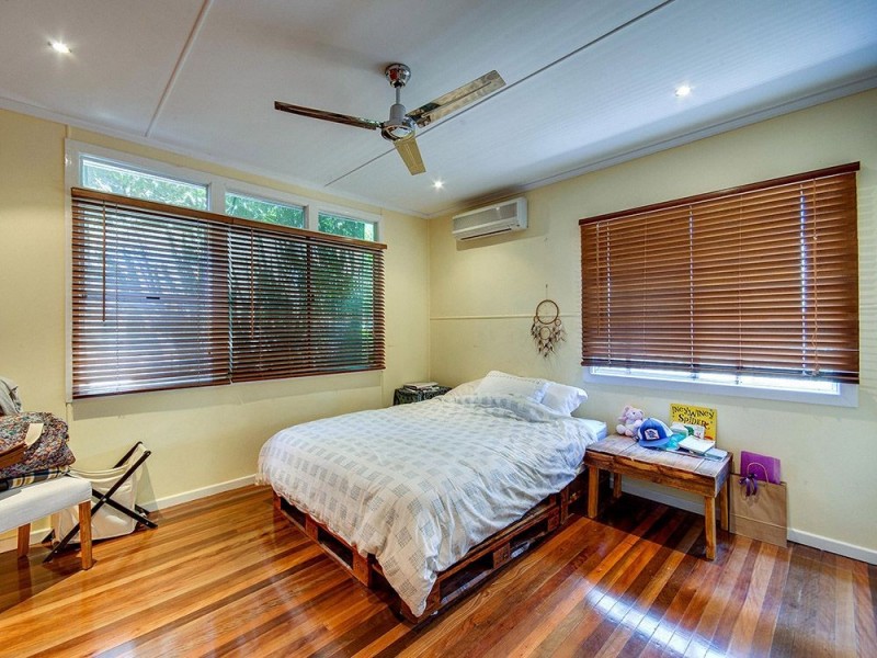 99 Kirby Road, Aspley QLD 4034