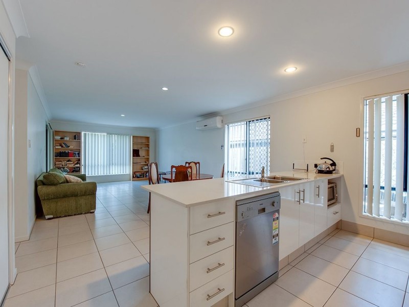 62 Steelwood Street, Heathwood QLD 4110