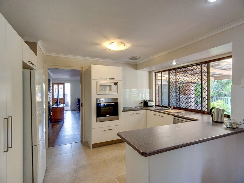 36 Eyre Avenue, Petrie QLD 4502