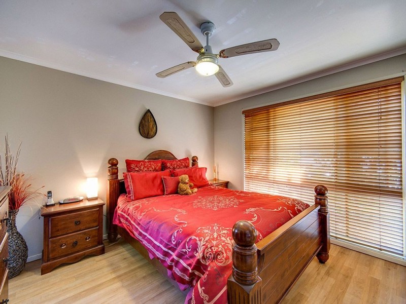 36 Eyre Avenue, Petrie QLD 4502