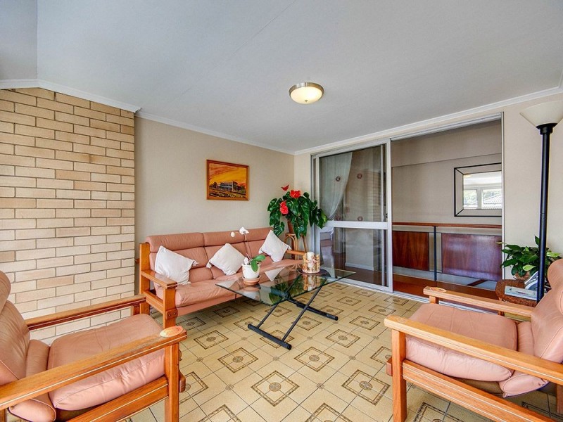 74 Capella Street, Coorparoo QLD 4151