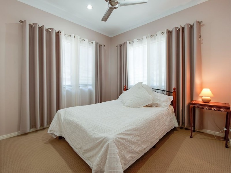 2 Griffin Crescent, Collingwood Park QLD 4301