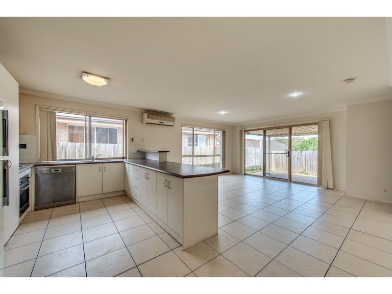 92 Collins Street, Collingwood Park QLD 4301