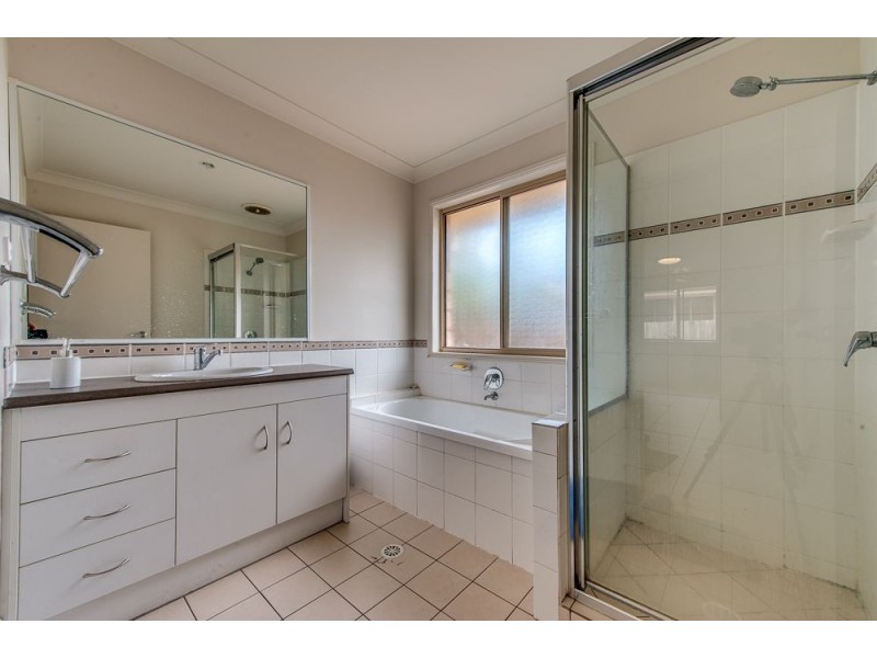 92 Collins Street, Collingwood Park QLD 4301