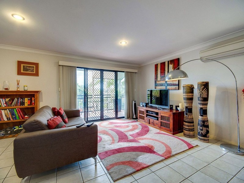 8 Alva Tce, Gordon Park QLD 4031