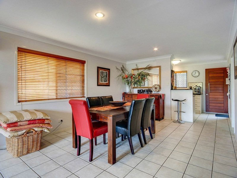 8 Alva Tce, Gordon Park QLD 4031