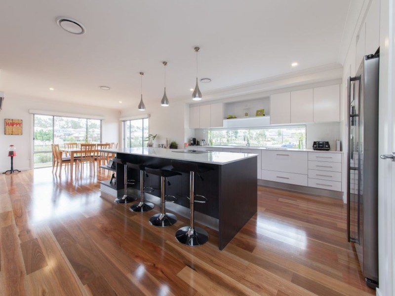 1 Conimbla Crescent, Waterford QLD 4133