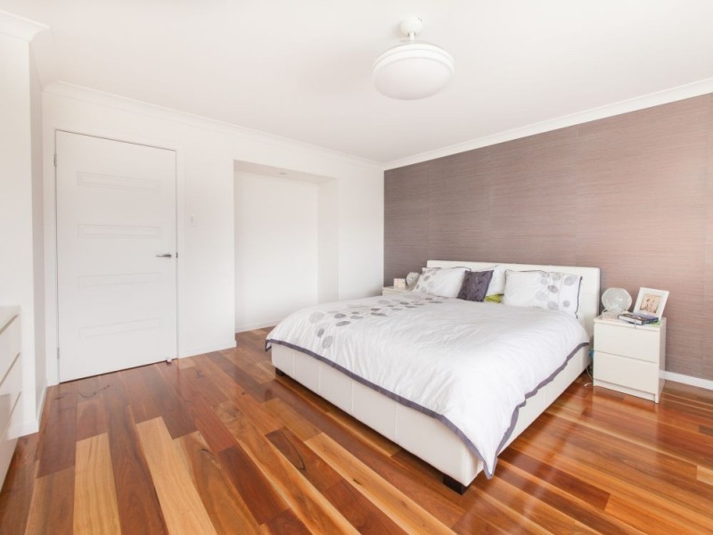 1 Conimbla Crescent, Waterford QLD 4133