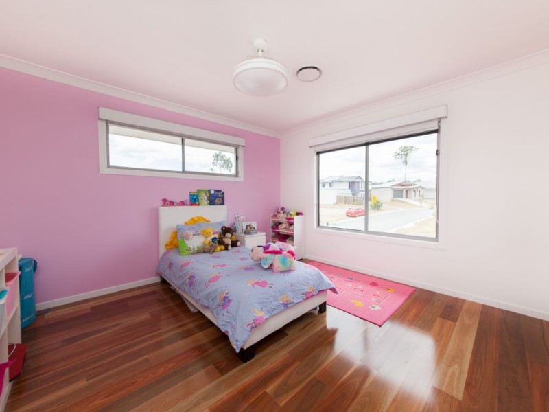 1 Conimbla Crescent, Waterford QLD 4133
