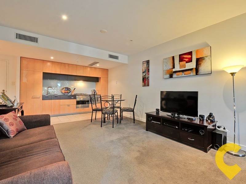 210/10 Pidgeon Close, West End QLD 4101