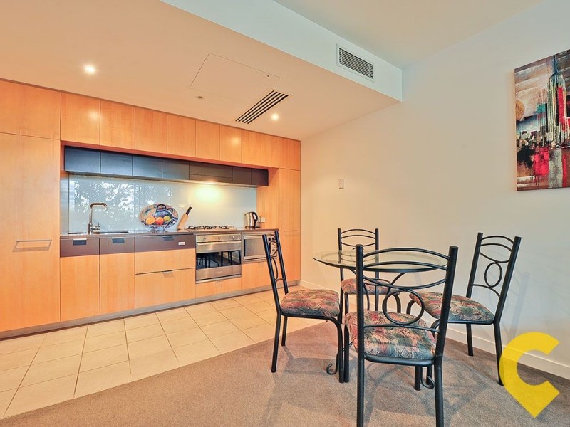 210/10 Pidgeon Close, West End QLD 4101