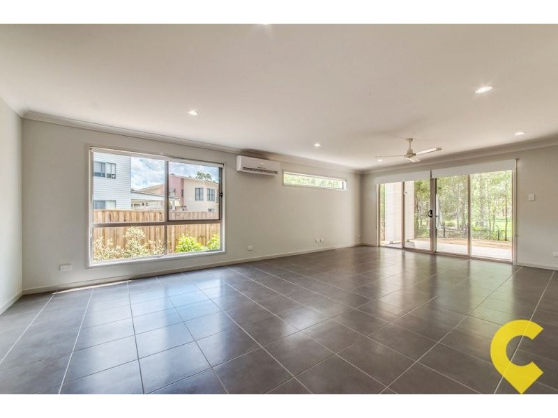 26 Oakview Circuit, Brookwater QLD 4300