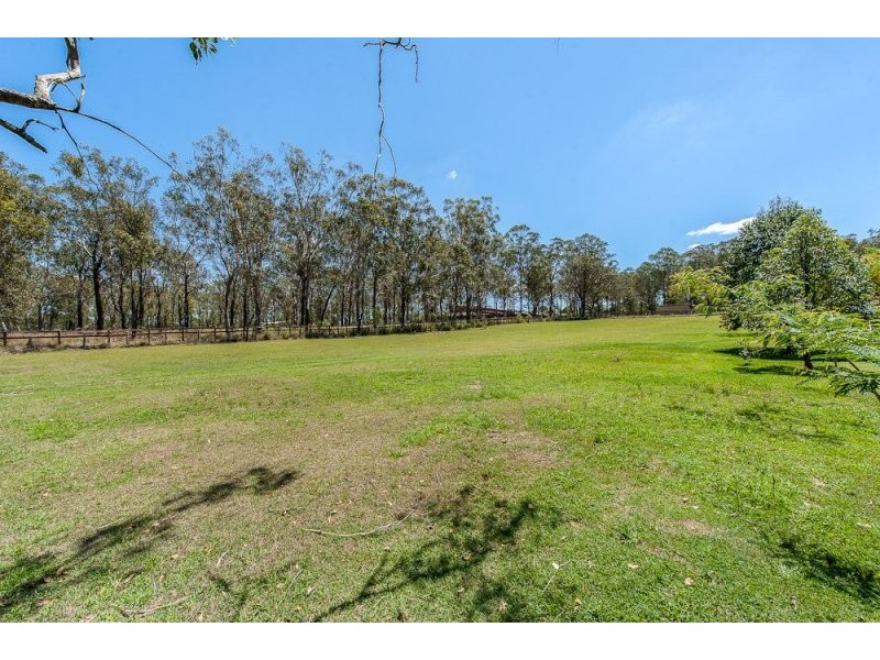 83 Chalk Street, Wulkuraka QLD 4305