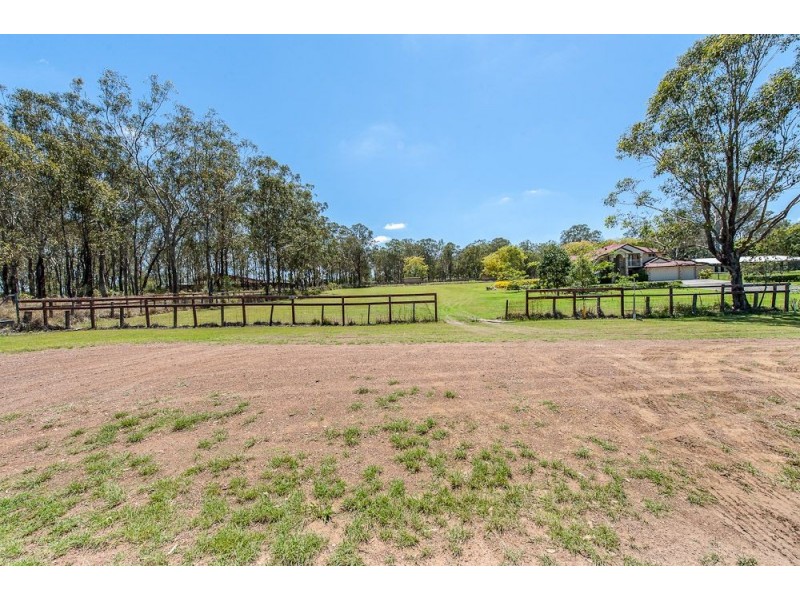 83 Chalk Street, Wulkuraka QLD 4305