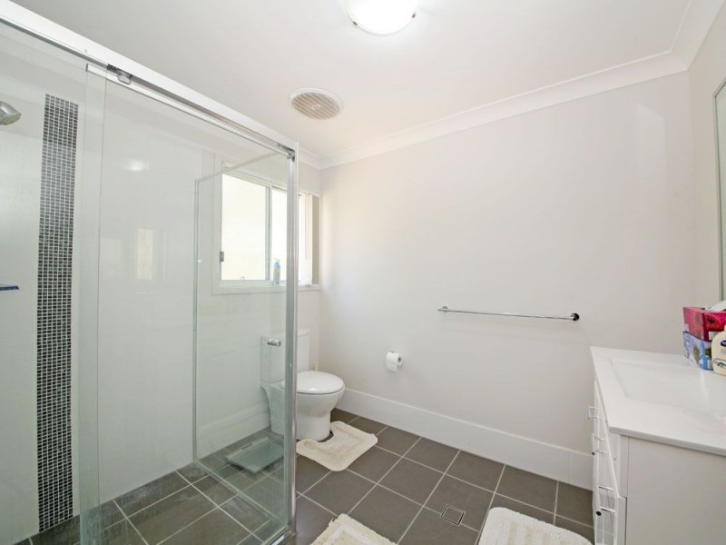 2/10 Veronica Court, Kallangur QLD 4503
