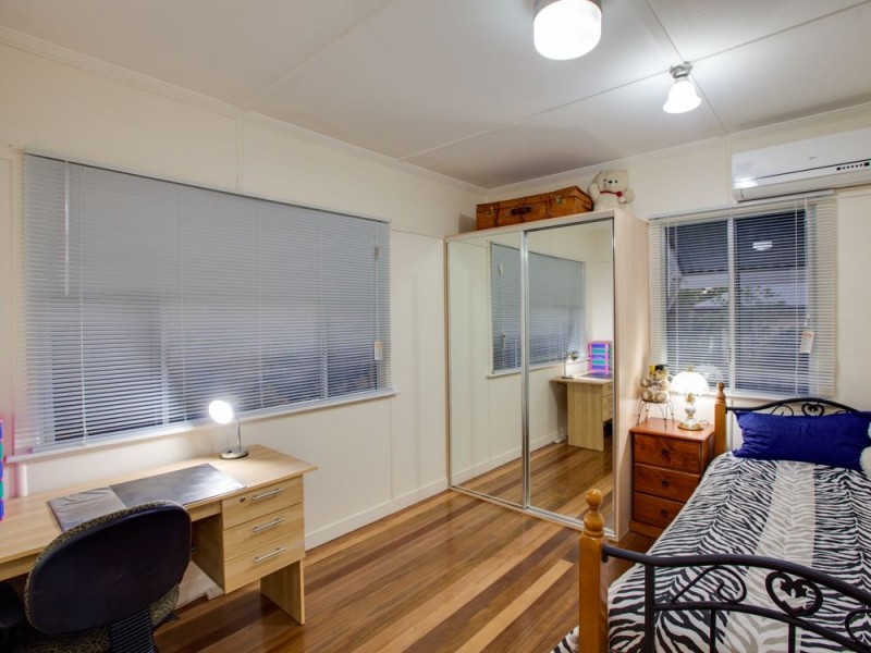 50 Thuruna Street, Stafford QLD 4053