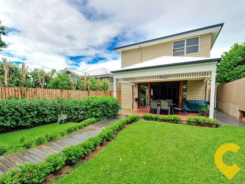 27 Dalmore Street, Ashgrove QLD 4060
